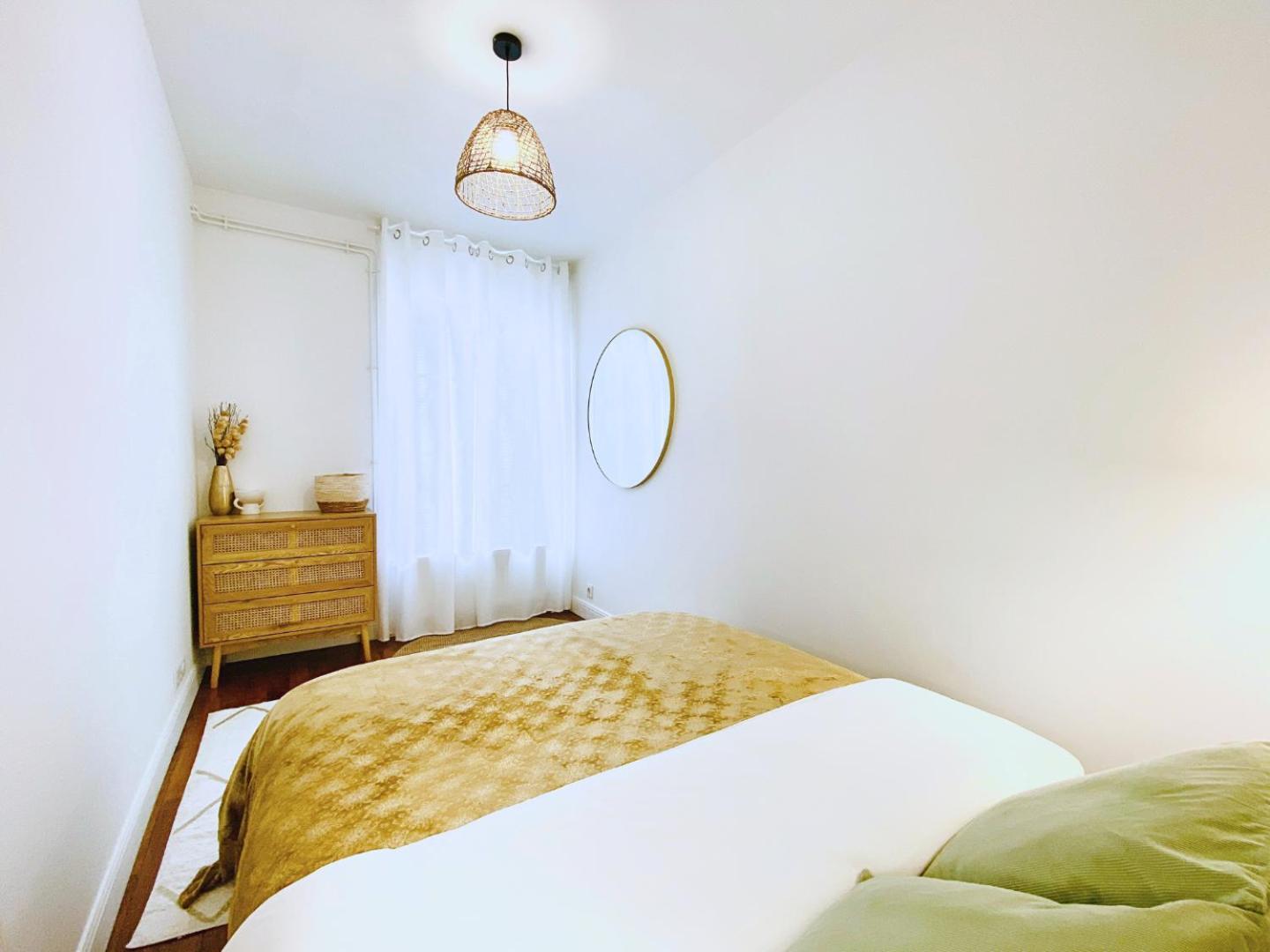 סנס Le Subtil - Best Keys - Elegance & Confort - 2 Chambres Separees - Lit Queen Size - Smart Tv Netflix - Entre Gare & Centre Ville - A 1H De Paris - Wifi Fibre - Check-In Autonome מראה חיצוני תמונה